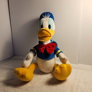 RARE FIND AUTHENTIC DISNEY VINTAGE DONALD DUCK SOFT PLUSH